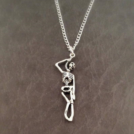 Hanging Skull Necklace Halloween Zombie Costume