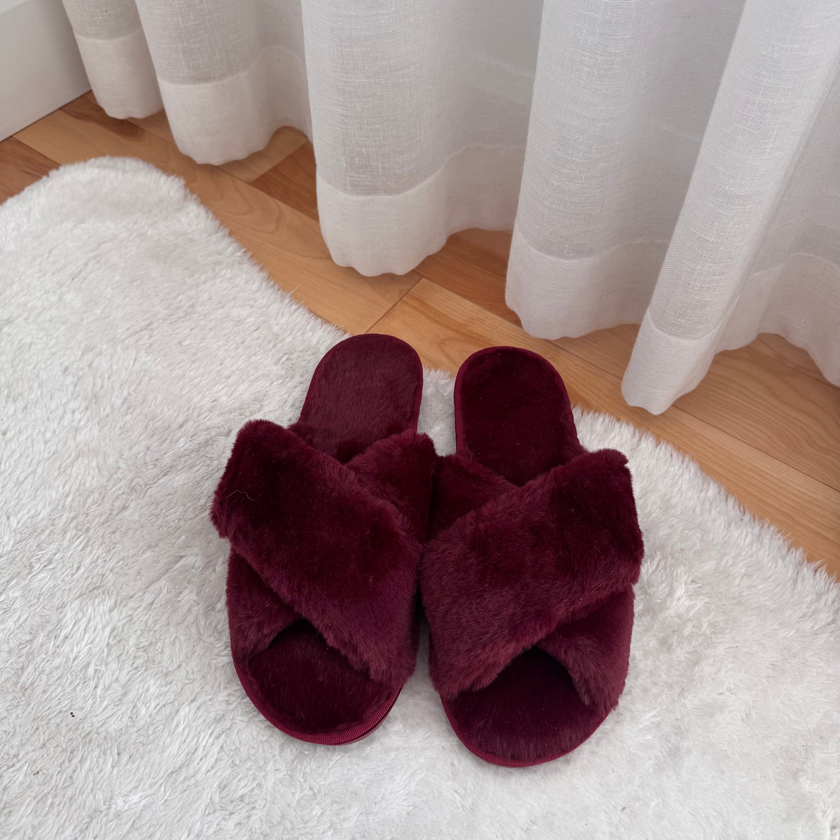 Nordic Cozy Cross Band Slippers