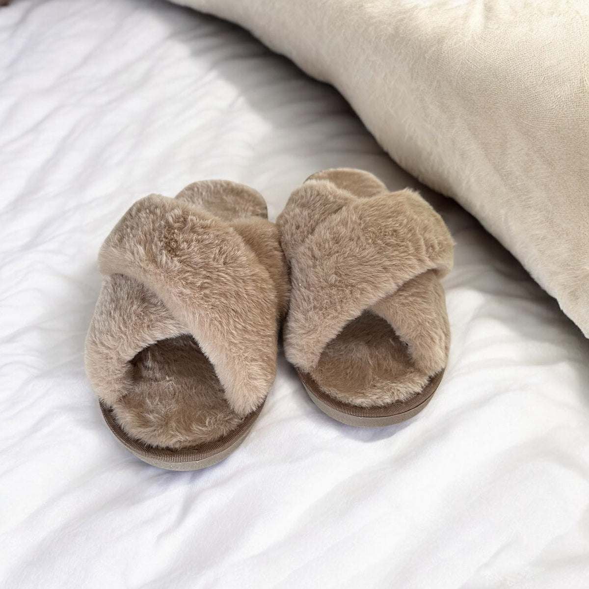 Nordic Cozy Cross Band Slippers