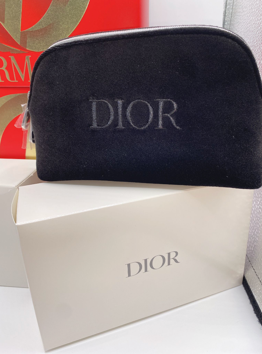 гЂђ зЏѕиІЁ гЂ‘иїЄеҐ§й™ђй‡ЏзµІзµЁеЇ¶и—Ќи‰ІеЊ–е¦ќеЊ… Makeup Bag Limited Edition